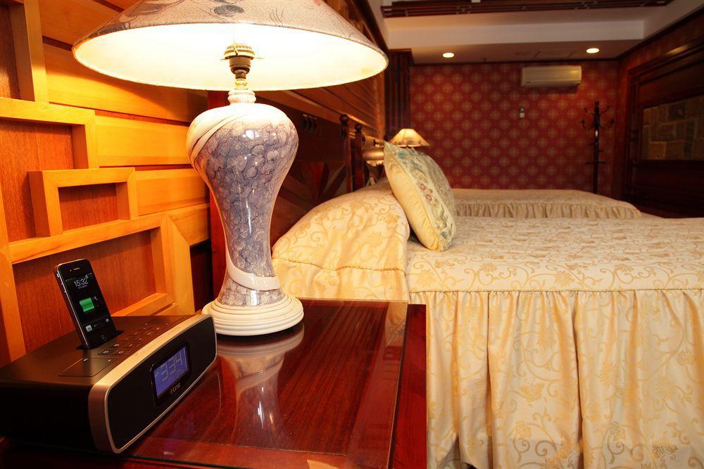 Pleasant Hotels International Taoyuan Exteriör bild